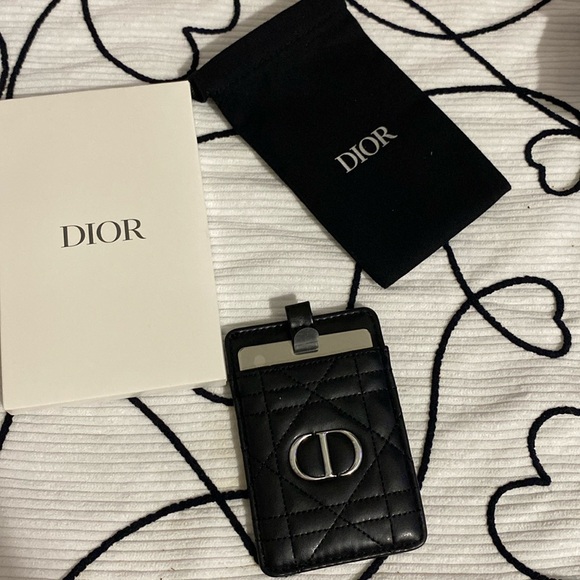 Dior Beauty Mirror with Case - Picture 3 of 9